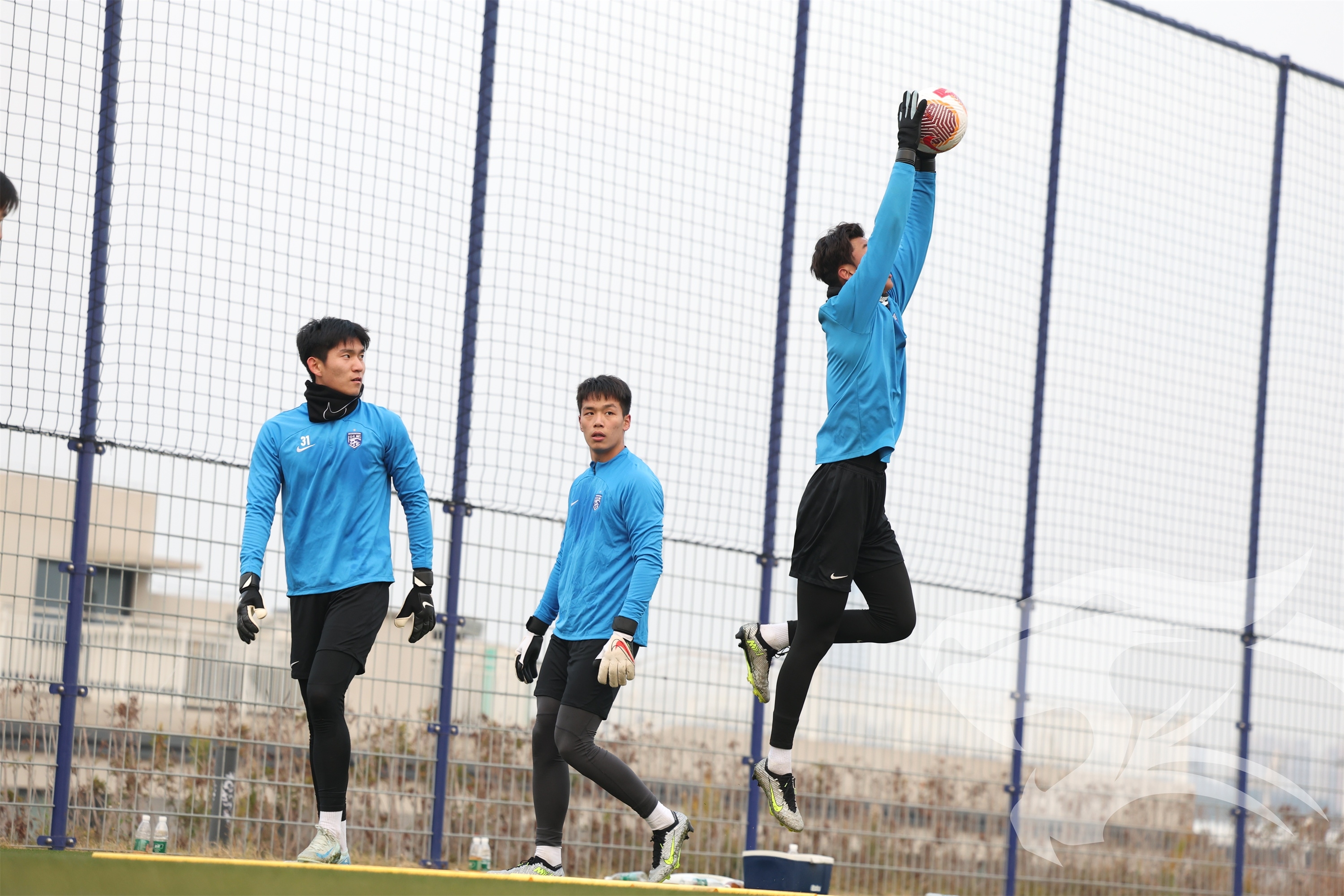 高登棋牌-球队集结备战国际激战，展现团队实力的简单介绍