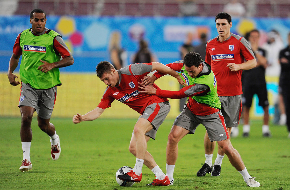 战锤40k行商浪人落脚港腐朽将至